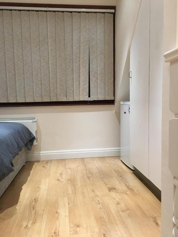 Studio Flat In The Heart Of Golders Green Λονδίνο Εξωτερικό φωτογραφία